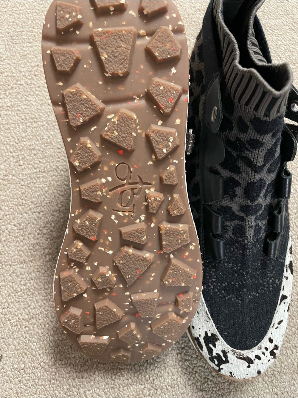 OTBT Black Gray Leopard Knit High-Top Sneakers with White/Black Speckle Trim - Picture 3 of 4